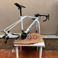 Ciclocross Canyon Inflite CF SLX 8 Di2