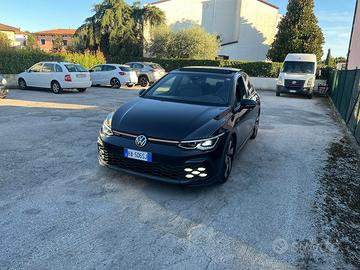 GOLF 8 GTI