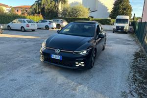 GOLF 8 GTI