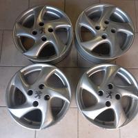 Cerchi in lega 15"