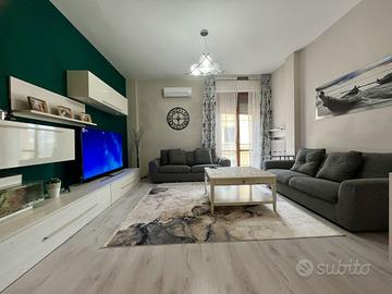 Appartamento con garage, zona centro