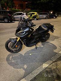 Honda Xadv 750 - Moto e Scooter In vendita a Milano