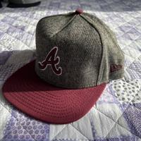 Cappello Atlanta Braves (grigio/bordeaux) NewEra