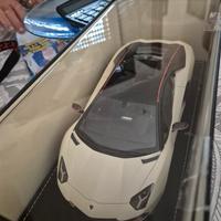 Modellino Lamborghini Aventador in scala 1:18