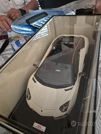 Modellino Lamborghini Aventador in scala 1:18