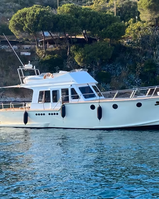 Motor trawler Lobster fly refittato vetroresina