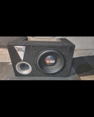 subwoofer jbl con amplificatore mosconi