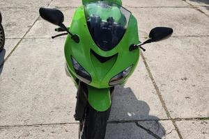 Kawasaki zx10r 