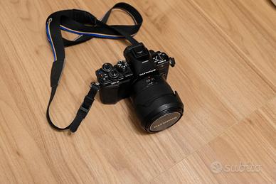 Olympus OM-D E-M10 II