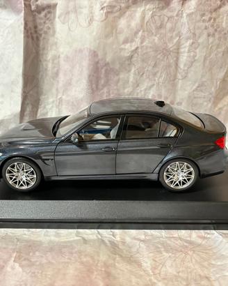 BMW M3 1/18 Norev