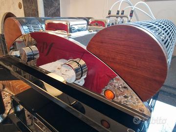 Ear Yoshino V12 con telecomando