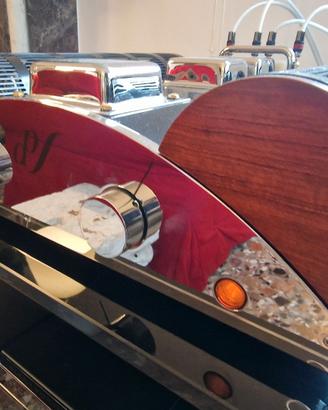 Ear Yoshino V12 con telecomando