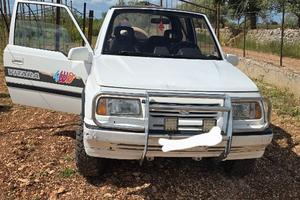 Suzuki vitara jlx