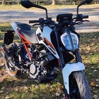 KTM DUKE 125