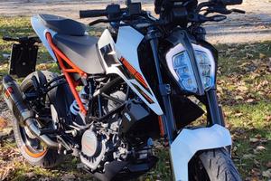 KTM DUKE 125