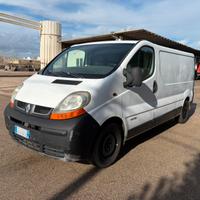 Renault trafic 1.9 dci 3 posti