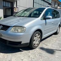 Ricambi usati vw touran anno 2005 - 2.0 gasolio