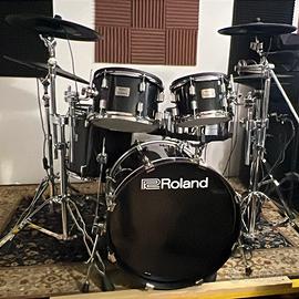 Roland VAD 507 completa di hardware