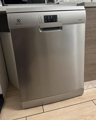 Lavastoviglie Electrolux Timemanager 60cm