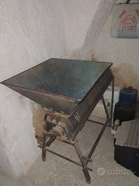 Smallatrice per mandorle