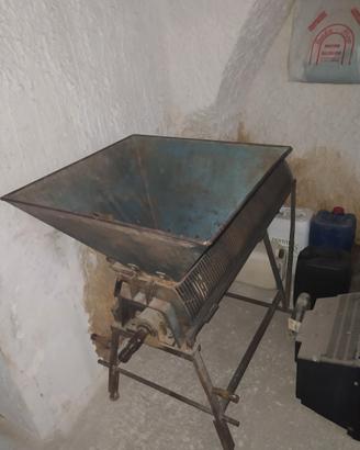 Smallatrice per mandorle
