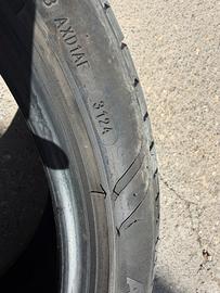 Gomme 225/40/18