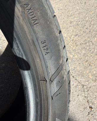 Gomme 225/40/18