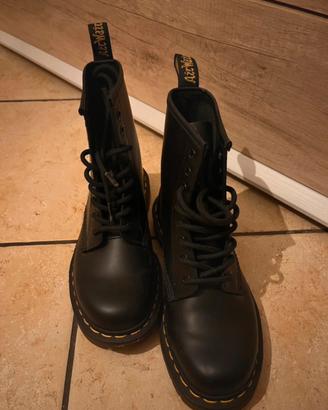 dr. Martens in pelle