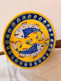 Piatto decorativo da parete ceramica blu con pesci