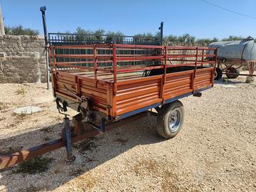 Rimorchio agricolo ribaltabile manuale