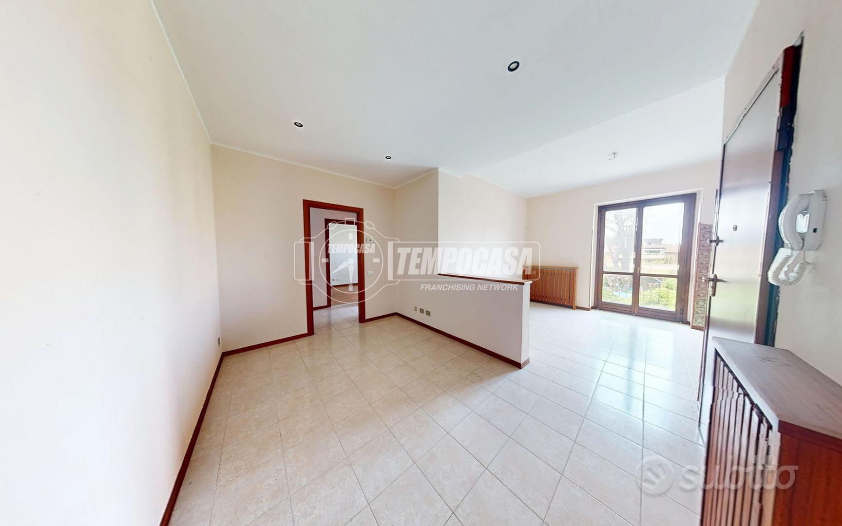 Apartment in Rovellasca, Como - Vista 2