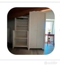 armadio Ikea e libreria 
