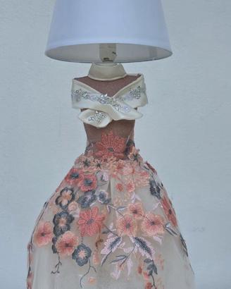 Lampada da Tavolo Scultura Manichino Abito Floreal