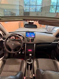 Peugeot 207 1.6 THP 156CV Féline