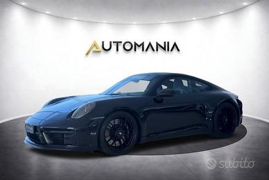 Porsche 911 Carrera 4 GTS