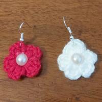 Orecchini artigianali - Fiore con perla