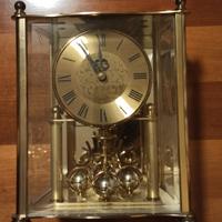 Orologio a pendolo a torsione. "Haller"