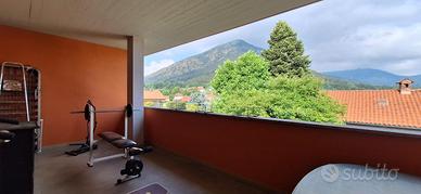 VILLA A SCHIERA A PIOSSASCO