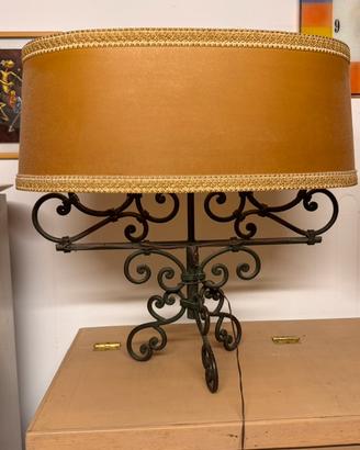Lampada in ferro battuto