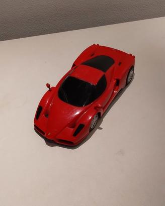 Ferrari enzo a batteria