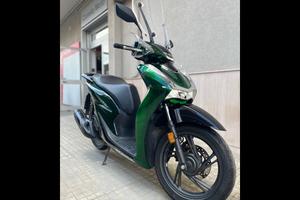 HONDA MOTO SH 125 VETRO