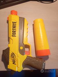 Nerf Fortnite Pistola con Silenziatore 