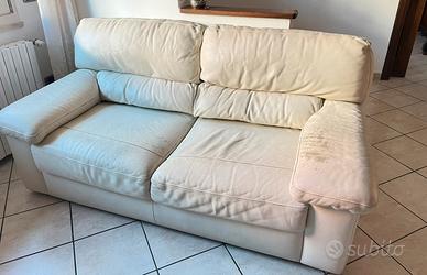 Coppia di divani in pelle
