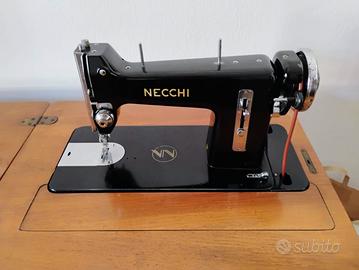 Macchina da cucire Necchi