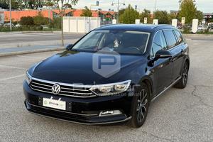 VOLKSWAGEN Passat Variant 2.0 TDI Highline BlueMot