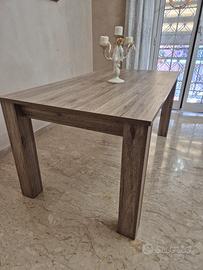 tavolo salone 