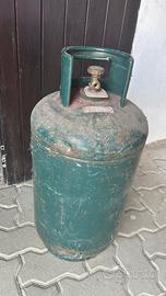 Bombola gas ancora piena