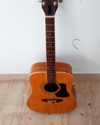 Chitarra acustica vintage 80