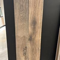 STOCK PIASTRELLE EFFETTO LEGNO MOD TVRKERVR MUSK