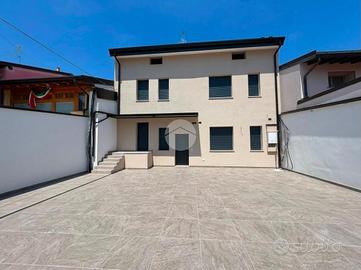 3 LOCALI A CASTELCOVATI